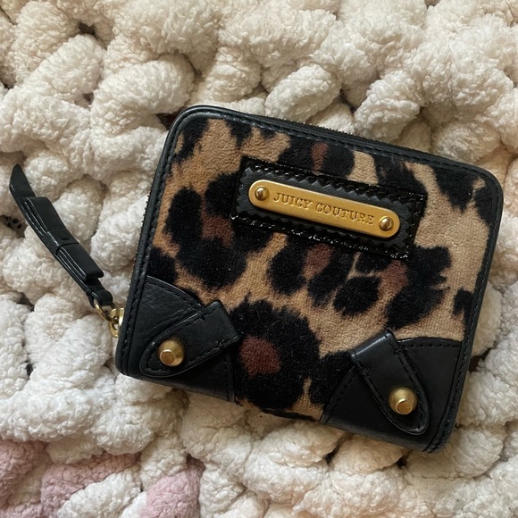 Juicy Couture Handbags - Juicy Couture Wallet